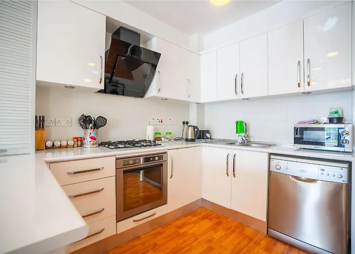 Apartmán Caesar With Pool Access And Balcony *