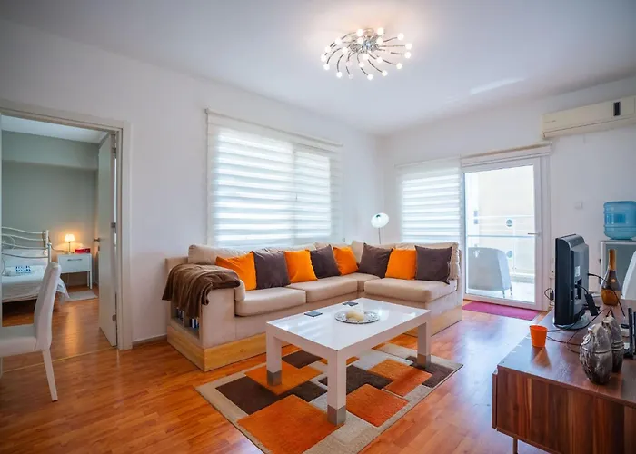 דירה Caesar With Pool Access And Balcony